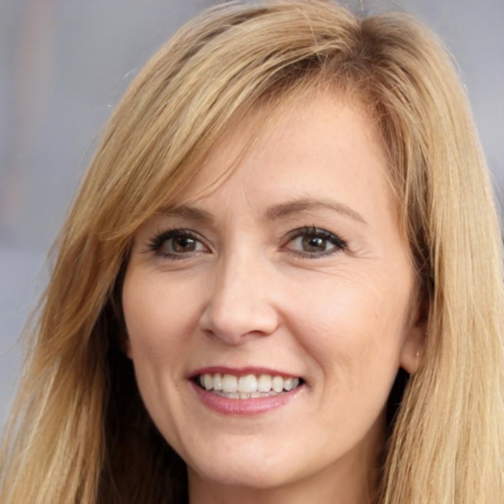 Ana López, Coordinadora de Programas